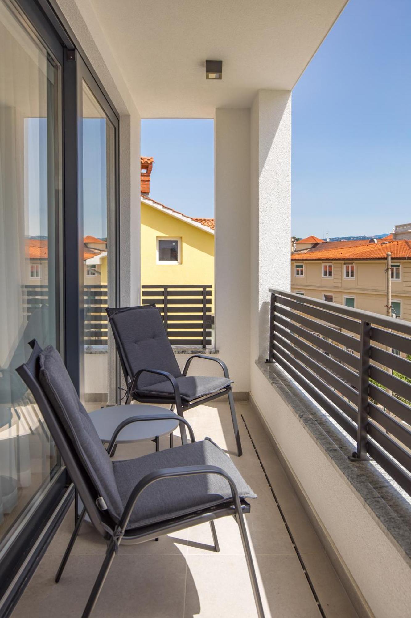 Belinda Apartments With Balcony Opatija Extérieur photo